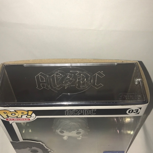 Funko POP! Albums #03 AC/DC - Back in Black - Picture 3 of 6